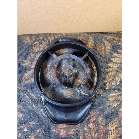 Pampered Chef Pineapple Wedger - Picture 3 of 3